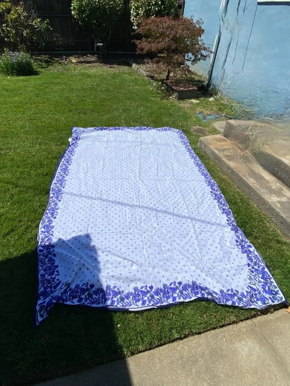 Williams Sonoma Tablecloth France Provence Blue White Morning Glories Flower